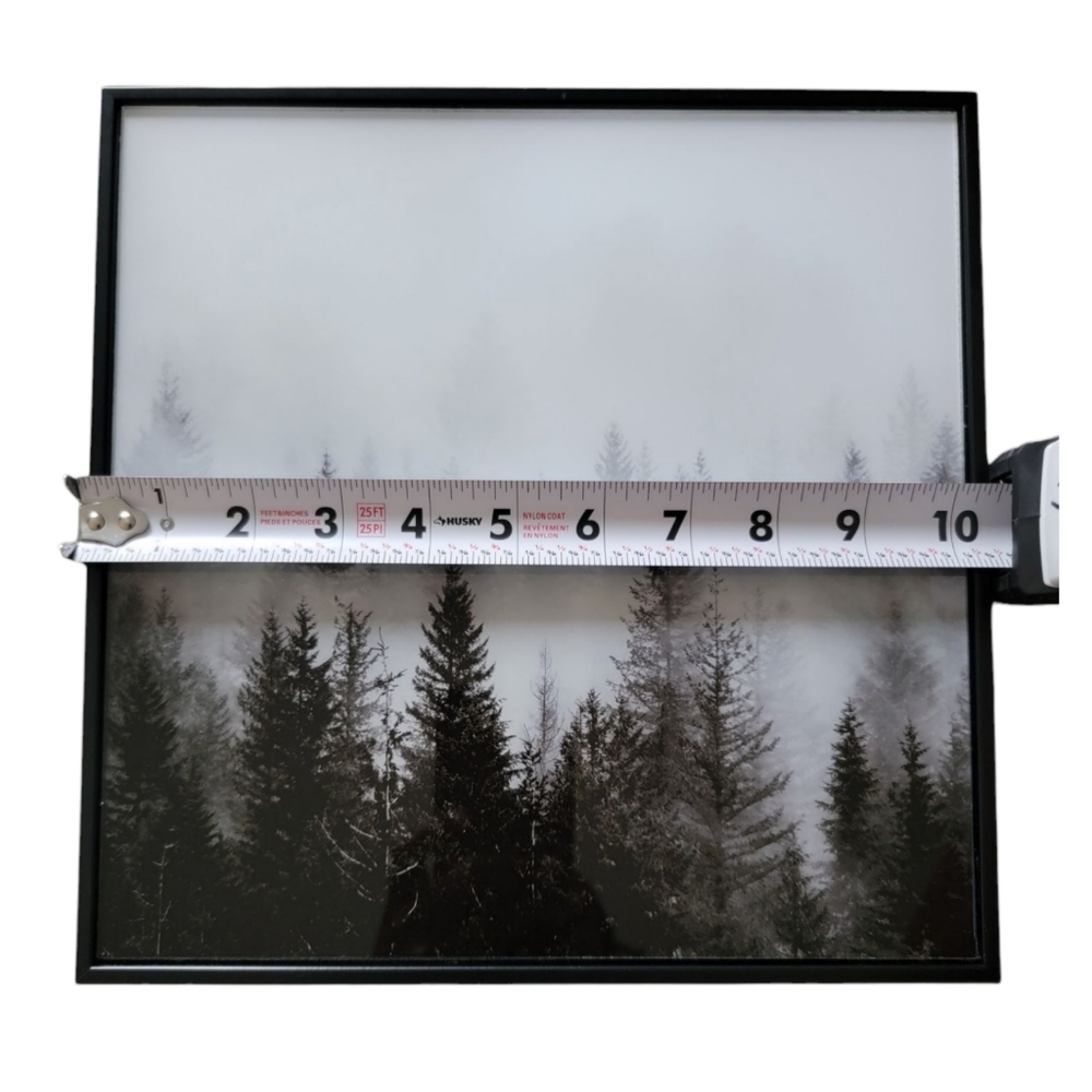 (D) Black/White Crystal Glass Wall Decor - Picture 4 of 5